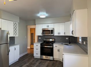 5742 W Lawrence Ave APT 2S, Chicago, IL 60630