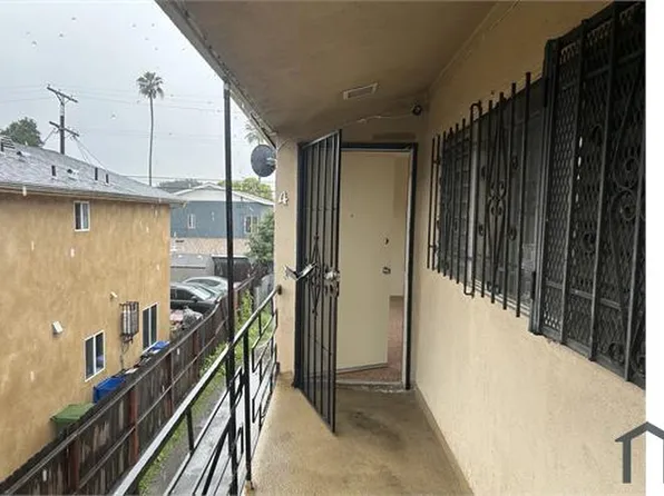 142 E 88th Pl APT 4, Los Angeles, CA 90003