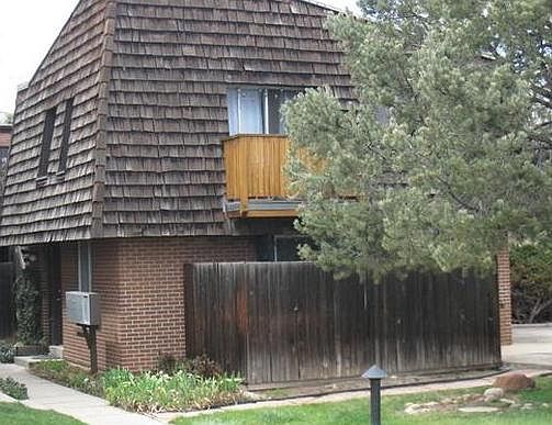Corner Lot, Two story unit