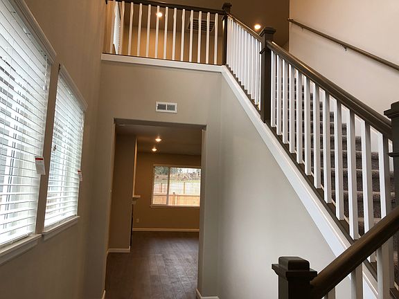 2nd image of 10212 15th Pl SE