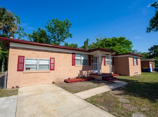 2911 Oakcove Ln, Jacksonville, FL 32277