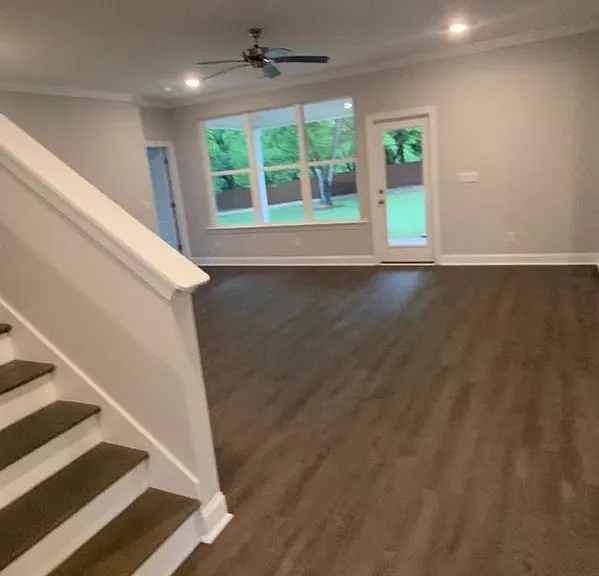 1620 Rosemary Park — Photo 11