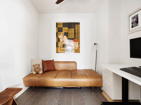 301 East 69th Street image 10 of 15