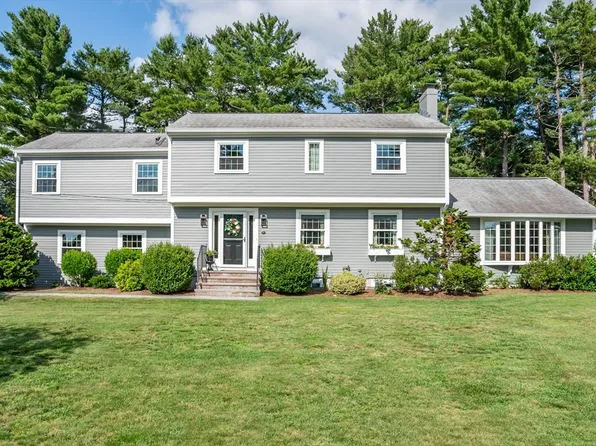 124 Phillips Brooks Rd, Westwood, MA 02090