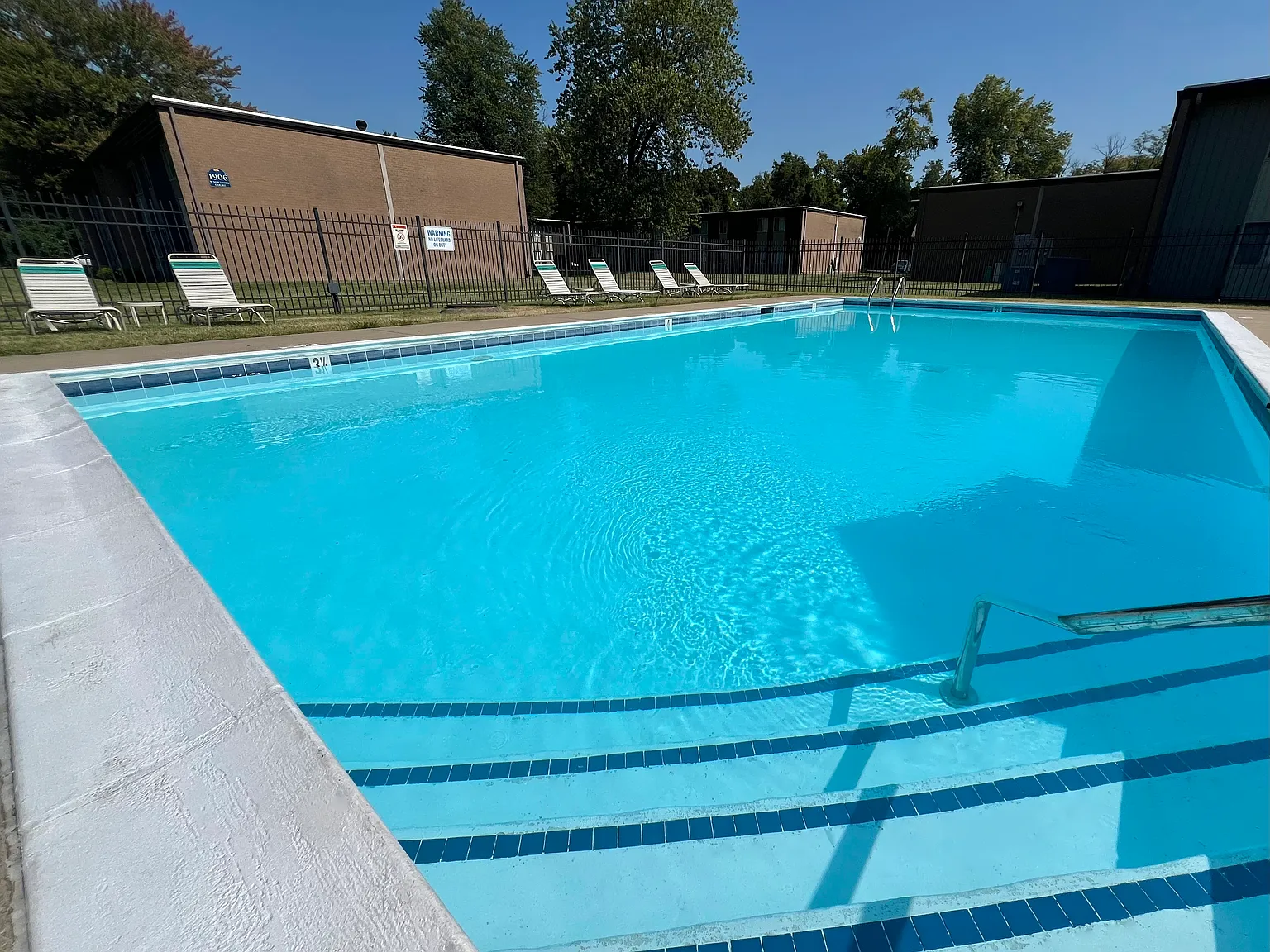 Glenview Apartments — Photo 3