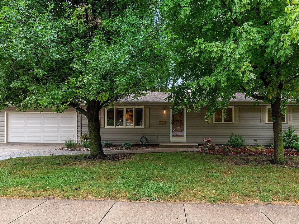 1st image of 2607 Hoover Ave