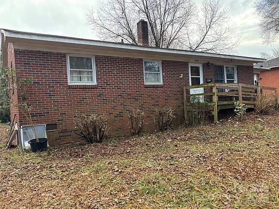 3rd image of 2248 Catawba Hts