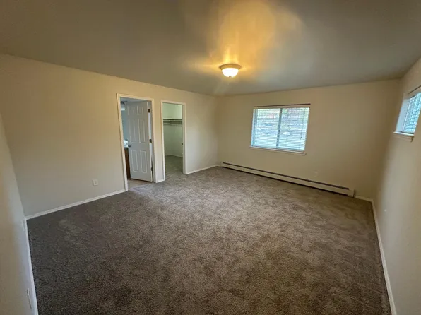 1657 Hickory Dr, Montrose, CO 81401