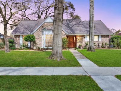 982 Chamboard Ln, Houston, TX, 77018
