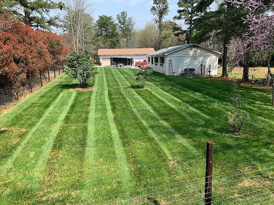 2nd image of 2350 Whitley Rd