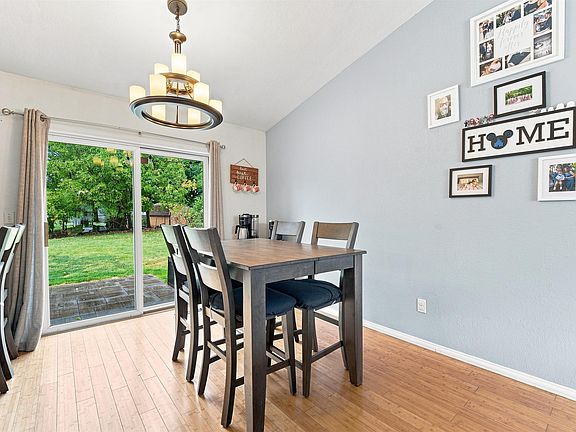 5th image of 3885 Cobblestone Ct