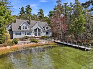 35 Rocky Shore Rd, Wolfeboro, NH 03894
