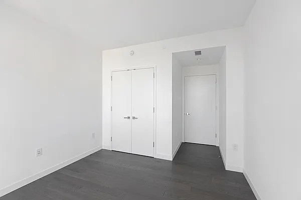 Rented by Compass | media 12