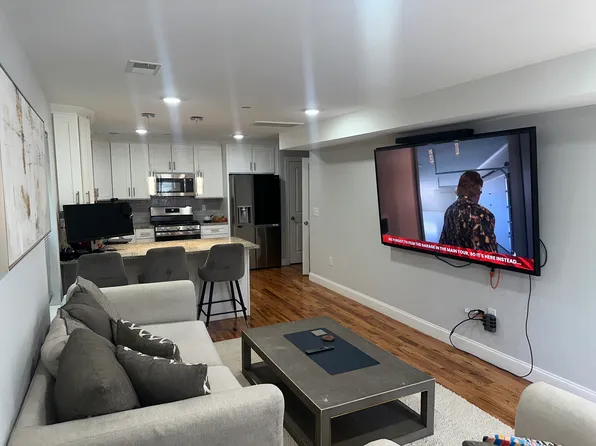 118 Fleming Ave Floor 3, Newark, NJ 07105