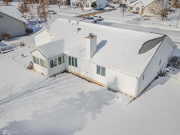 2nd image of 8847 Swancrest Dr