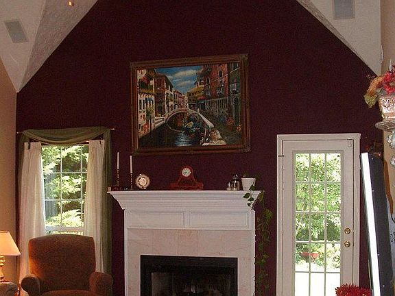 5th image of 310 Vendella Cir