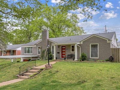 939 Golf Course Dr, Saint Louis, MO, 63132