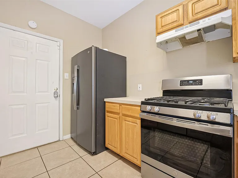 15515 Waldron Cir #B — Photo 14