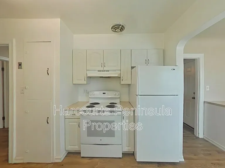 1011 Rainier Ave — Photo 24