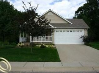 2309 Spartans Trl, Pinckney, MI
