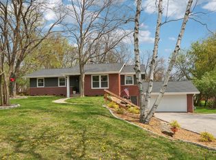 W279N2140 Prospect Ave, Pewaukee, WI 53072