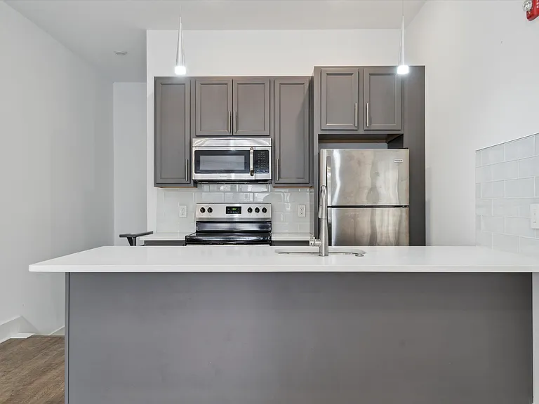 1328 N Franklin St #1F — Photo 15