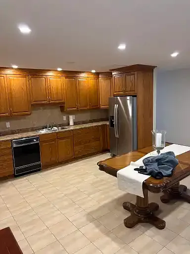 2 bed, 1.0 bath, 1100 sqft, $2,100 — Photo 2