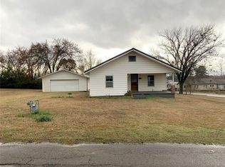 602 Rosetta, Wister, OK 74966