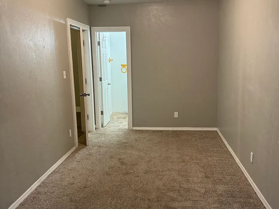 Bedroom 1 alt view