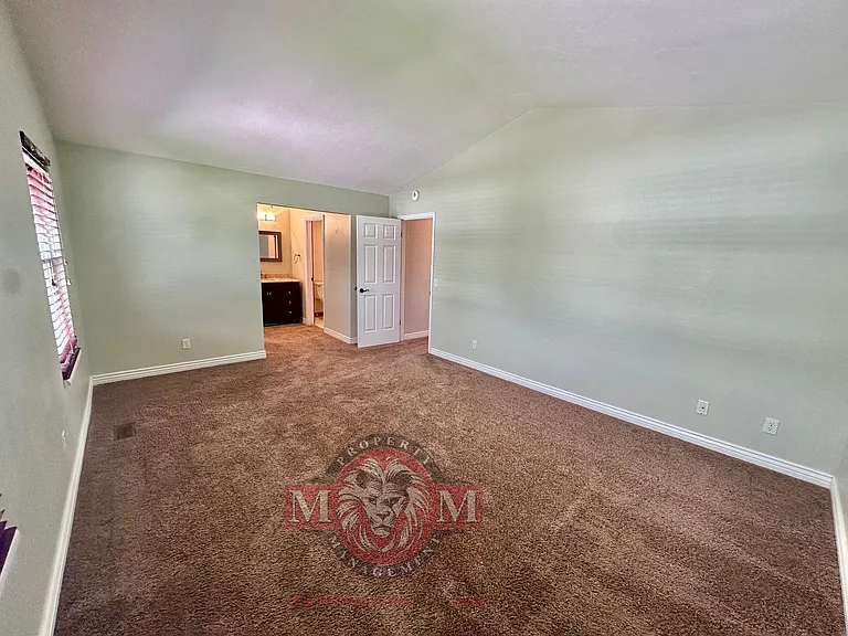 12128 S Woodridge Rd — Photo 42