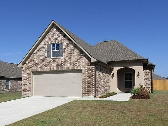 1st image of 302 Ouachita Dr