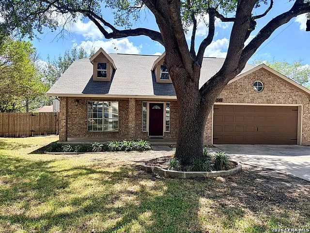 3 bed, 2.5 bath, 2184 sqft, $1,895 — Photo 2