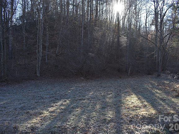 4th image of 448 Sweetwater Rd