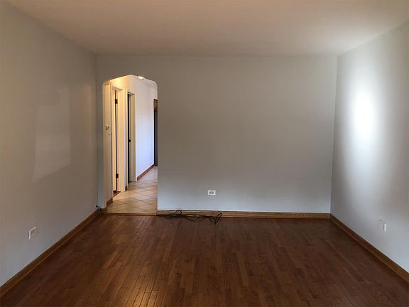 5th image of 3408 Cuyler Ave APT 1