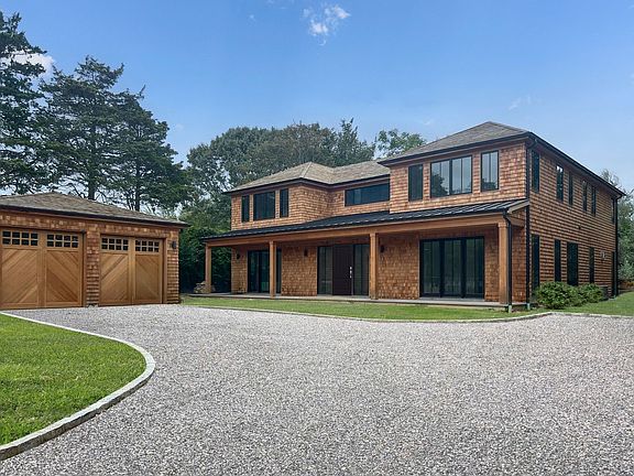 2nd image of 126 Long Ln