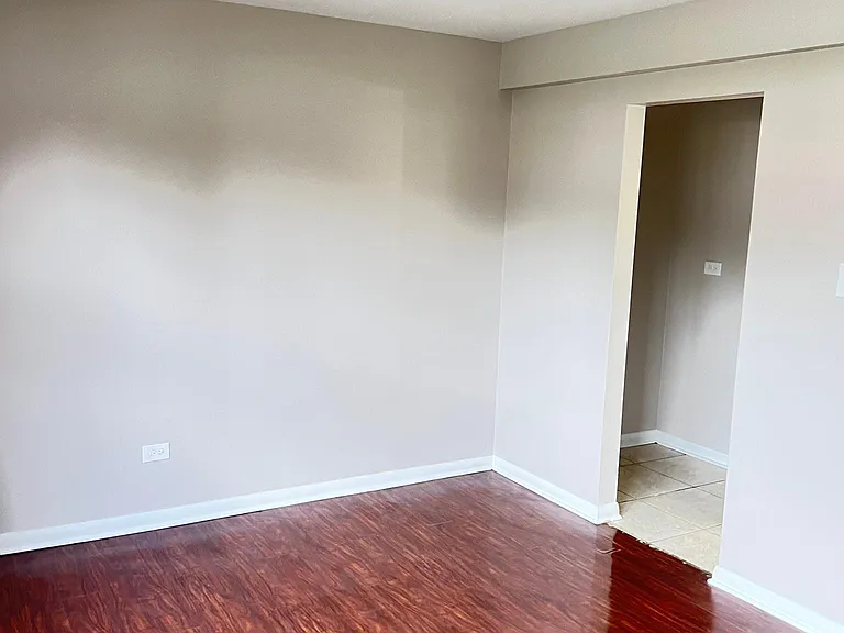 11055 S Nagle Ave #3 — Photo 8