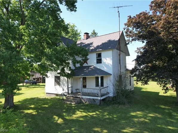 15760 N Palmyra Rd, Lake Milton, OH 44429