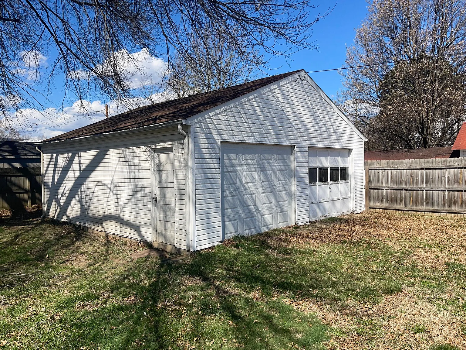 2 bed, 798 sqft, $1,775 — Photo 2
