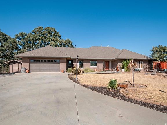 2nd image of 1220 W El Largo Dr
