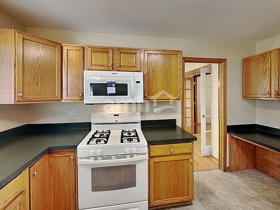 3rd image of 2220 Falcon Dr