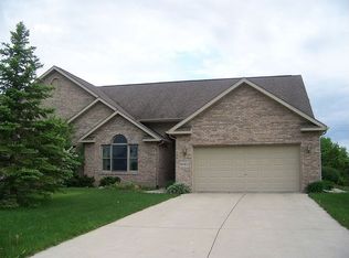 8095 Prestonwood Ct, Flushing, MI