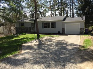 439 Charlotte Ave NW, Grand Rapids, MI 49504