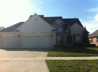 36172 Monroe St, New Baltimore, MI 48047