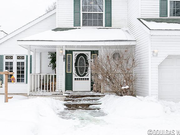 2nd image of 5220 S Ferris Ave