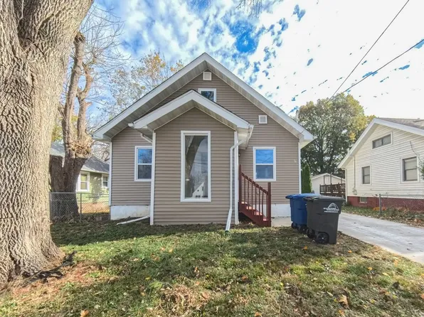 1623 48th St, Des Moines, IA 50310