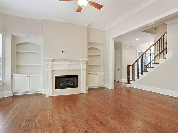 3rd image of 7940 Georgetown Cir