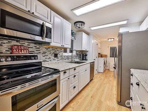 Kitchen>