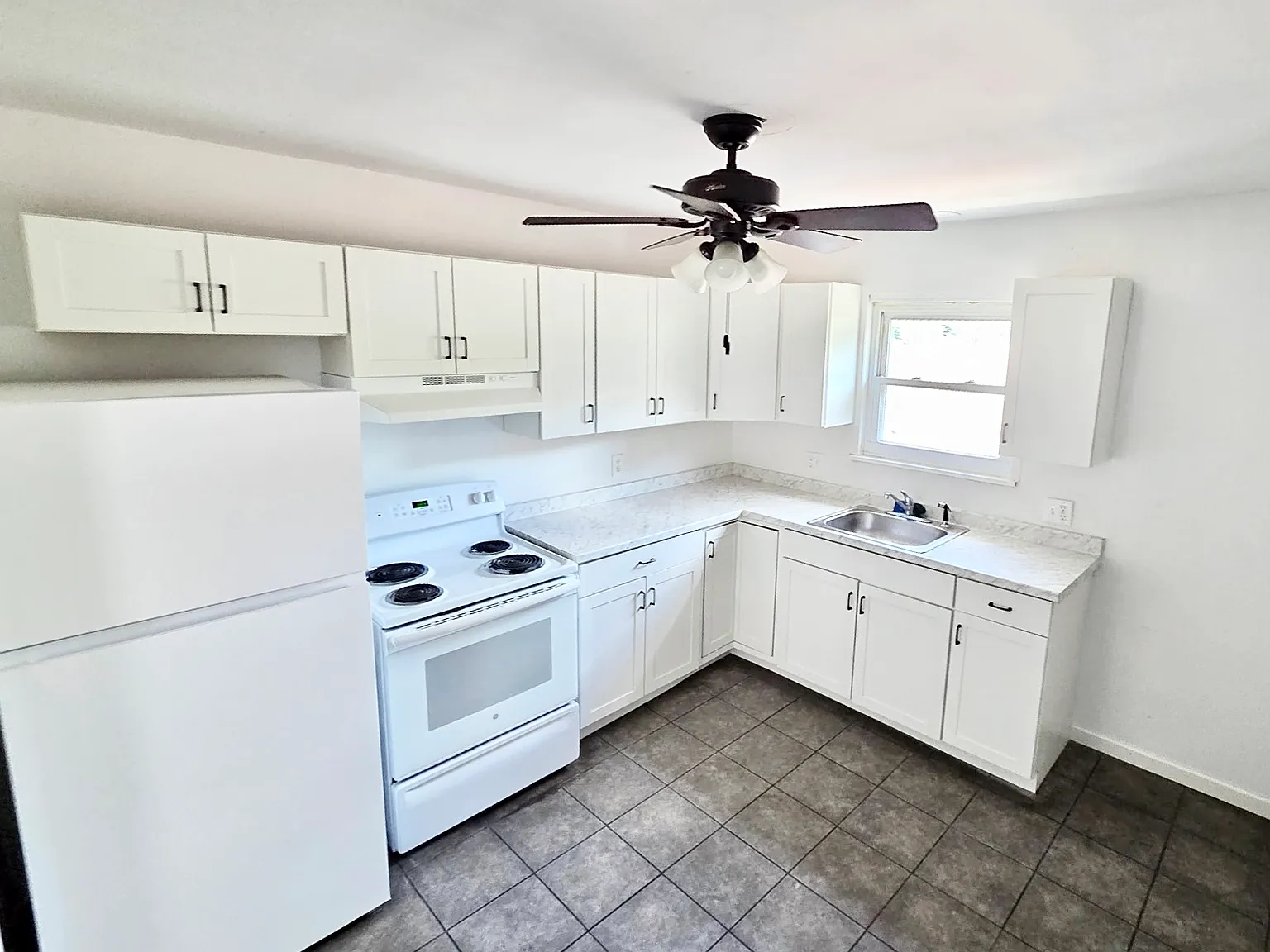 3 bed, 1512 sqft, $1,400 — Photo 4