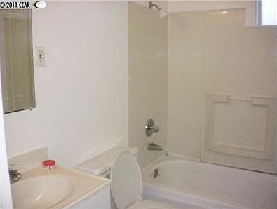 4th image of 437 Sheryl Dr