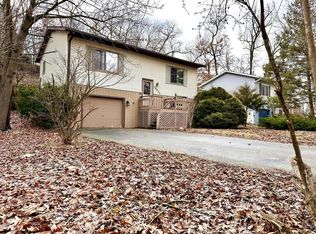 29933 Greenleaf DRIVE, Burlington, WI 53105